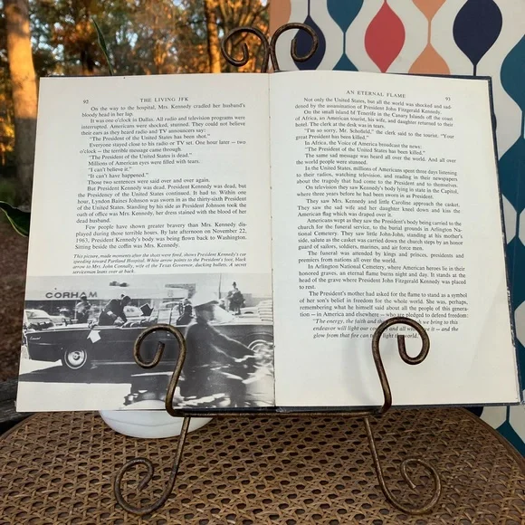 The Living JFK by Robert N. Webb Grosset & Dunlap 1964 USA Printed - Picture 11 of 14
